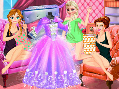 Play Princesses Dreamy Dress!